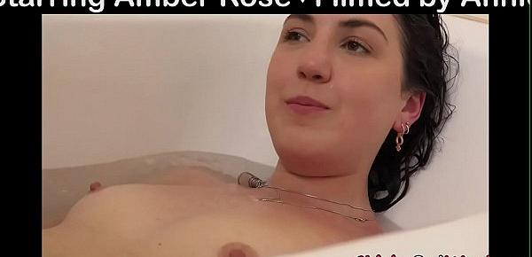  Bathing australian slut with small tits